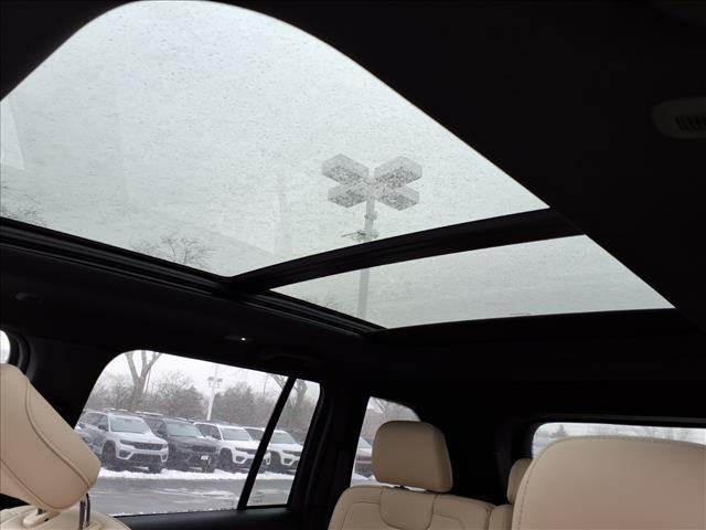 new 2026 Jeep Grand Cherokee car, priced at $45,154