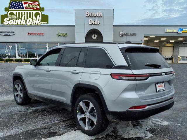 new 2026 Jeep Grand Cherokee car, priced at $45,154