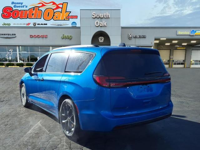 new 2026 Chrysler Pacifica car, priced at $40,891