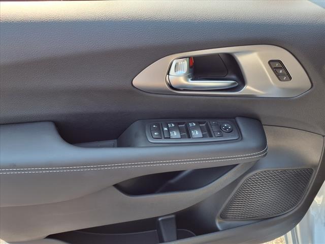 new 2026 Chrysler Pacifica car, priced at $40,190