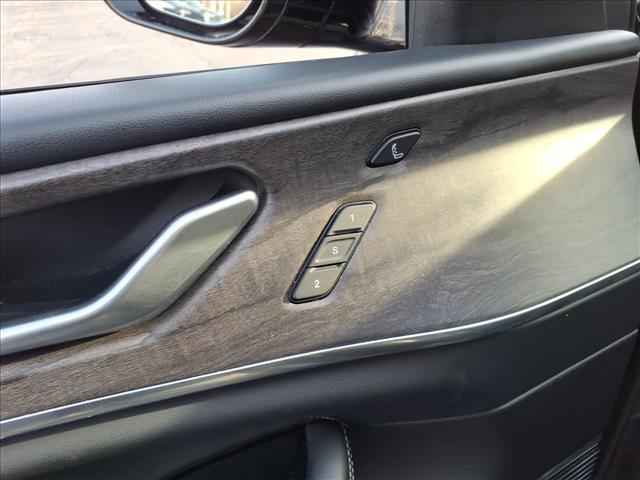 used 2022 Jeep Grand Cherokee car, priced at $35,881