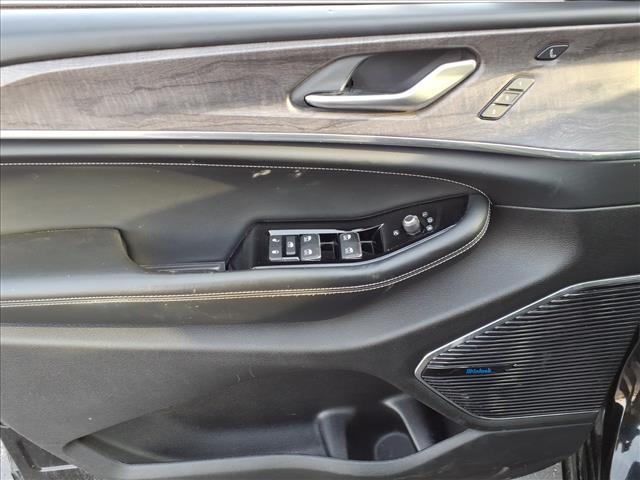 used 2022 Jeep Grand Cherokee car, priced at $35,881