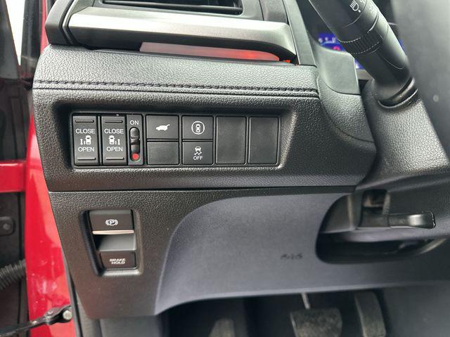 used 2023 Honda Odyssey car, priced at $32,984