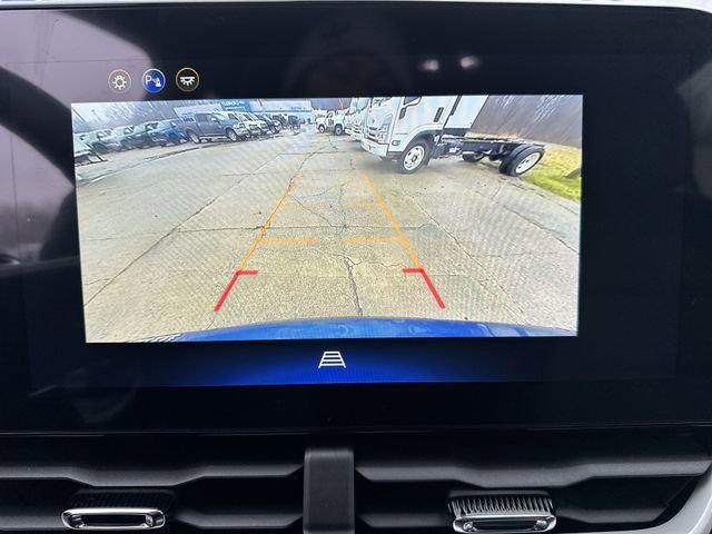 new 2026 Chevrolet Equinox car, priced at $29,276