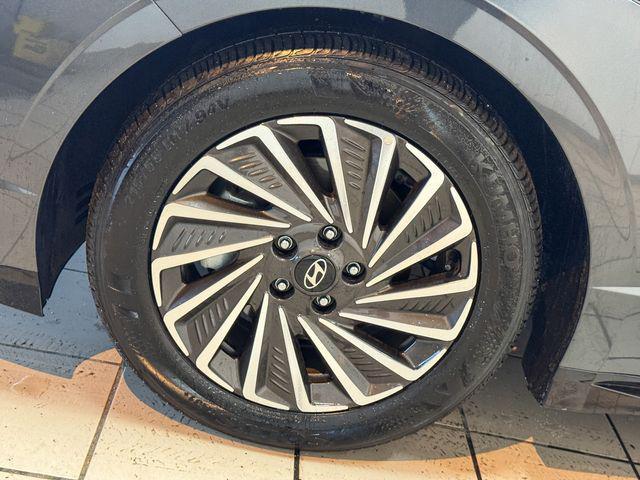 used 2024 Hyundai Sonata Hybrid car, priced at $23,385