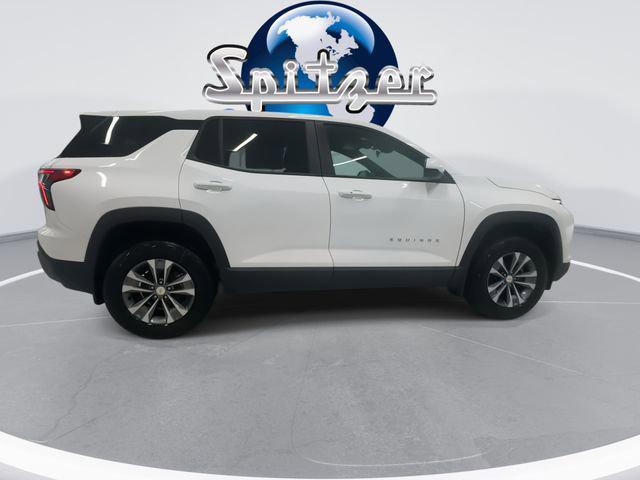new 2026 Chevrolet Equinox car, priced at $31,556