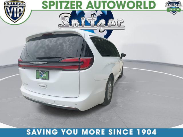 used 2024 Chrysler Pacifica car, priced at $25,341