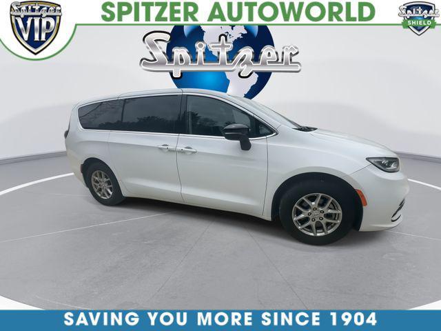 used 2024 Chrysler Pacifica car, priced at $25,341