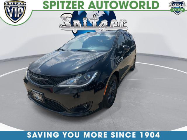 used 2018 Chrysler Pacifica car