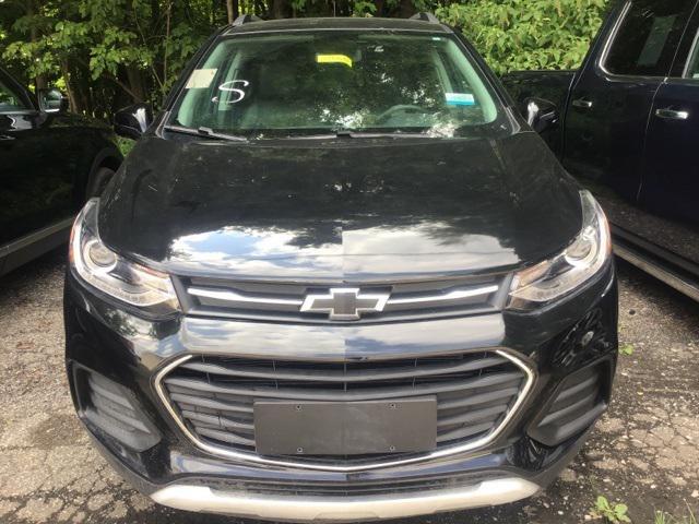2022 Mosaic Black Metallic Chevrolet Trax