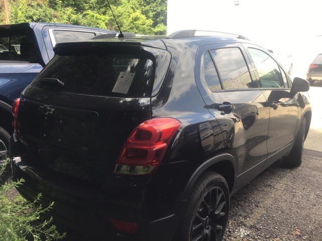 2022 Mosaic Black Metallic Chevrolet Trax