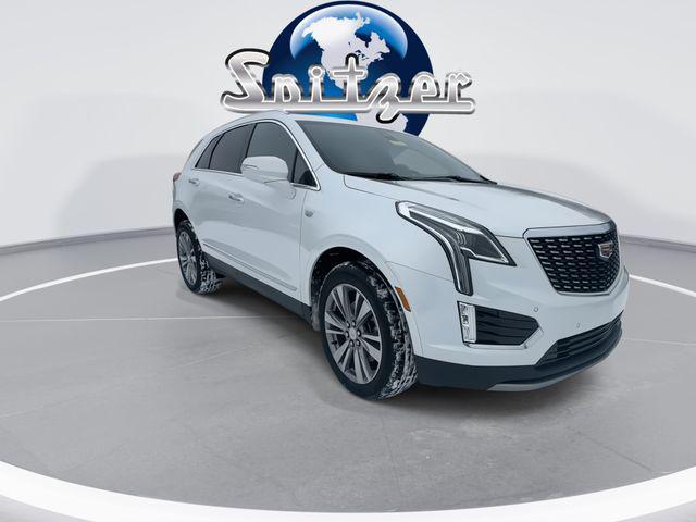 used 2025 Cadillac XT5 car, priced at $44,598
