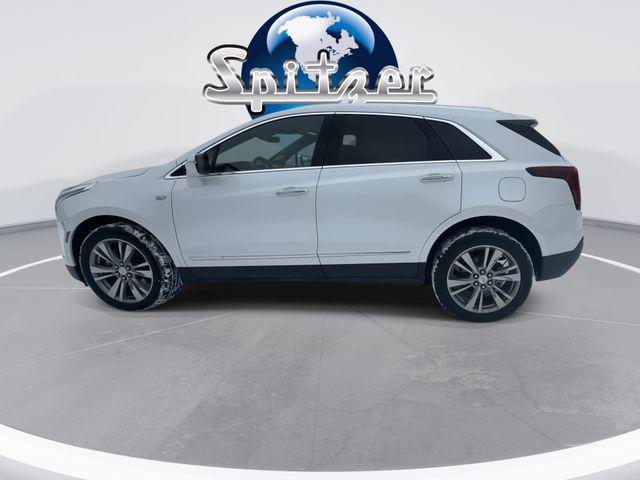 used 2025 Cadillac XT5 car, priced at $44,598