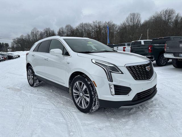 used 2025 Cadillac XT5 car, priced at $44,598