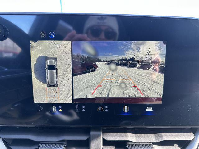 new 2026 Chevrolet Equinox car, priced at $33,226