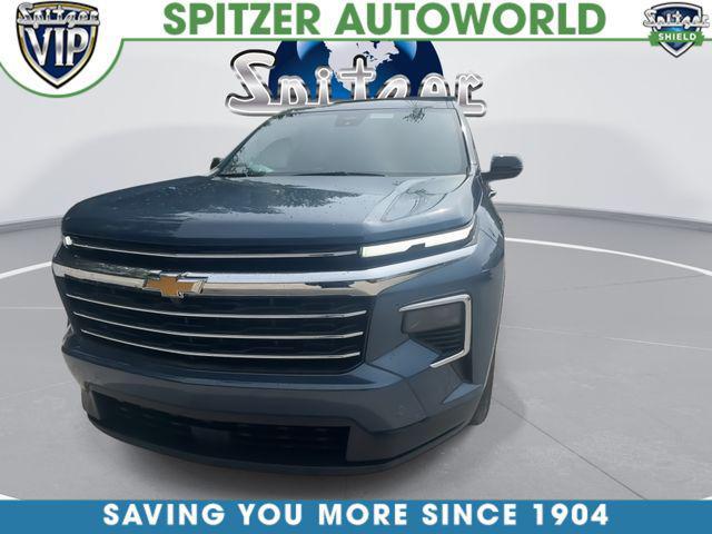 used 2025 Chevrolet Traverse car, priced at $36,880