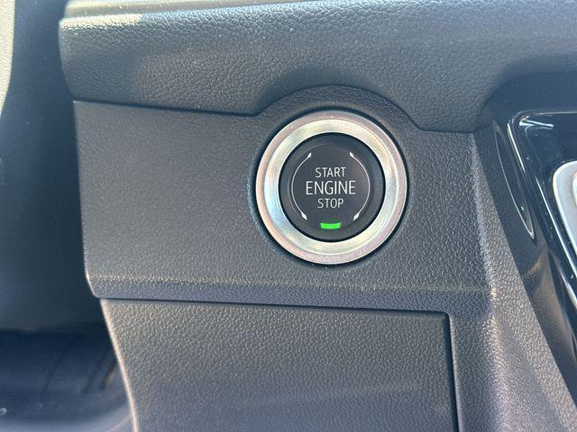 used 2025 Chevrolet Traverse car, priced at $36,880