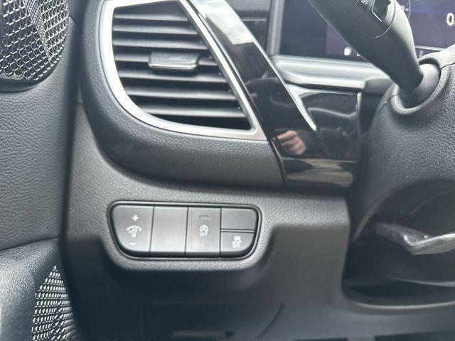 used 2024 Kia Seltos car, priced at $20,948