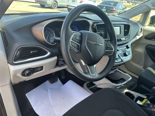 used 2017 Chrysler Pacifica car, priced at $12,554