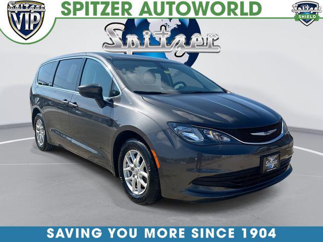 used 2017 Chrysler Pacifica car, priced at $12,554