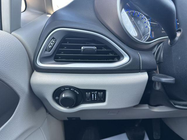 used 2017 Chrysler Pacifica car, priced at $12,554