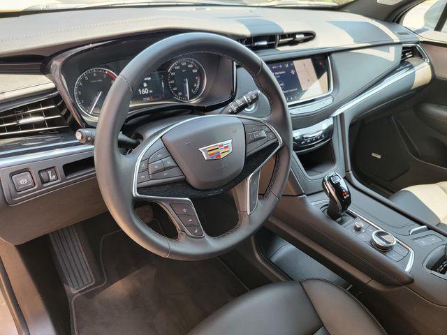 used 2025 Cadillac XT5 car, priced at $37,706