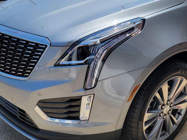 used 2025 Cadillac XT5 car, priced at $37,706