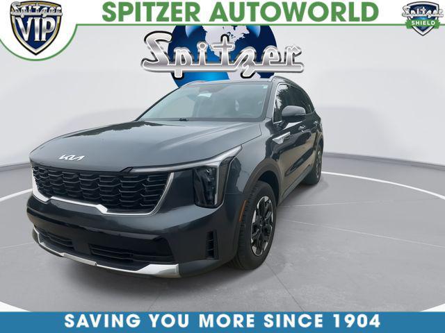 used 2025 Kia Sorento car, priced at $30,161