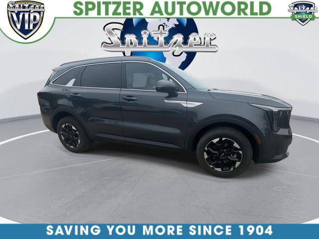 used 2025 Kia Sorento car, priced at $30,161