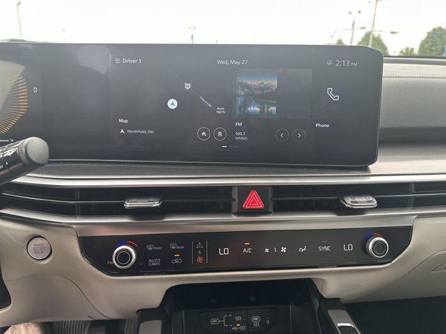 used 2025 Kia Sorento car, priced at $30,161