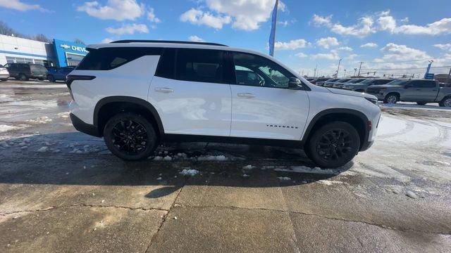 new 2026 Chevrolet Traverse car, priced at $43,045