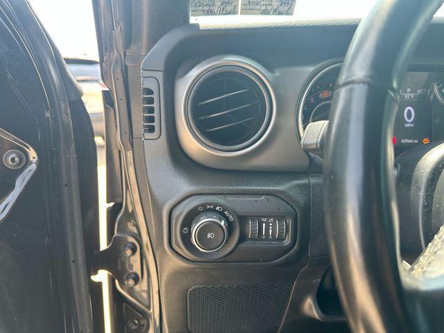 used 2022 Jeep Wrangler Unlimited car, priced at $24,642