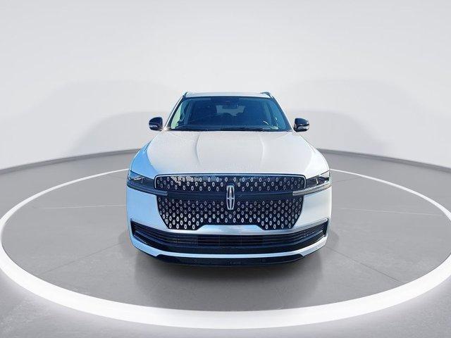 new 2025 Lincoln Navigator car, priced at $91,499