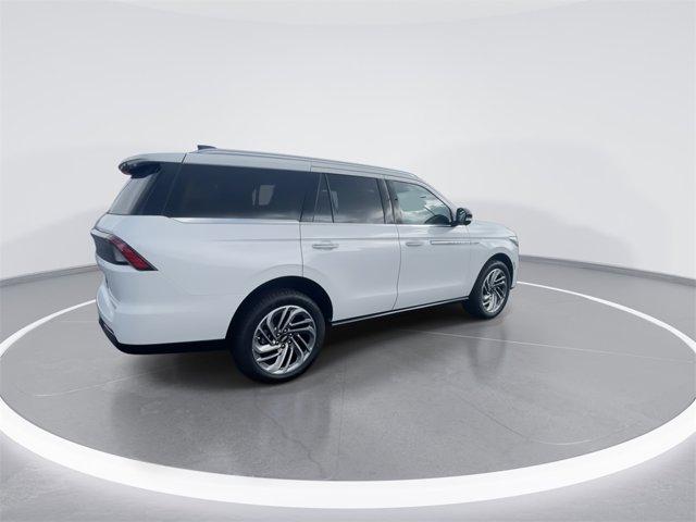 new 2025 Lincoln Navigator car, priced at $94,799