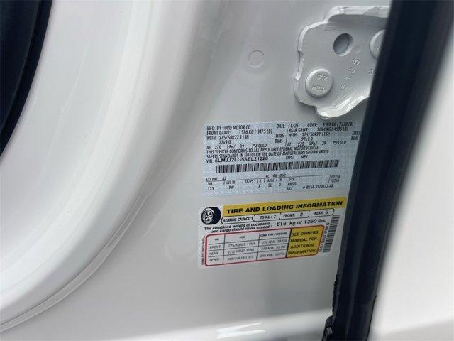 new 2025 Lincoln Navigator car, priced at $94,799