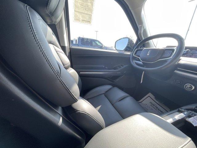 new 2026 Lincoln Navigator L car, priced at $102,599