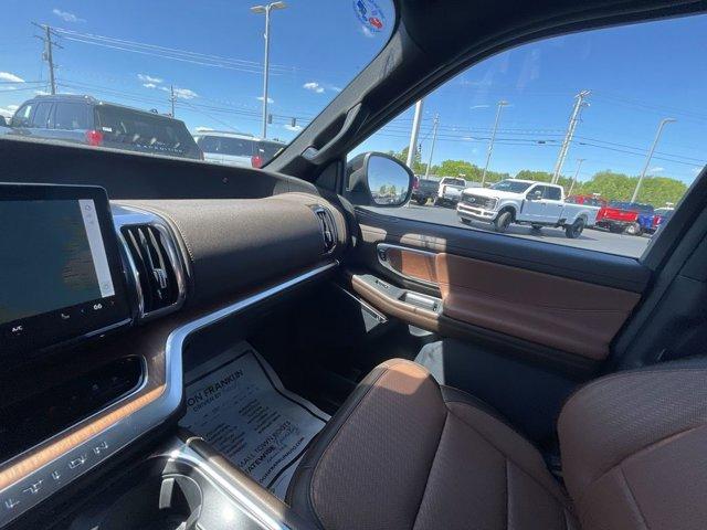 new 2026 Ford Expedition car, priced at $84,138
