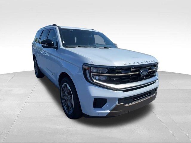 new 2026 Ford Expedition car, priced at $88,094