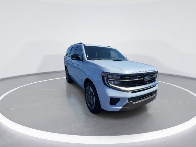 new 2026 Ford Expedition car, priced at $84,138