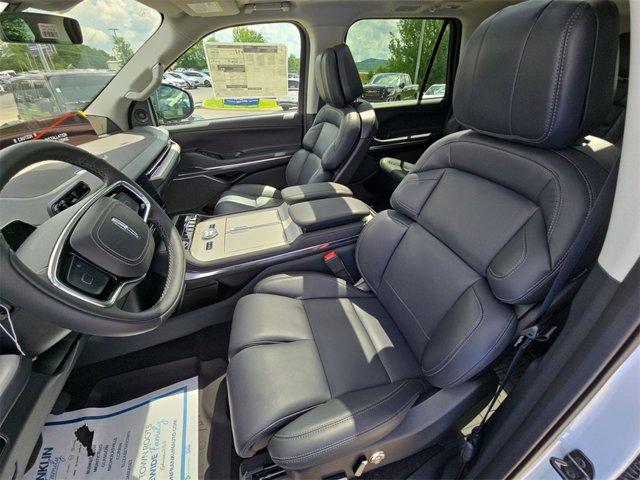 new 2025 Lincoln Navigator L car, priced at $99,999