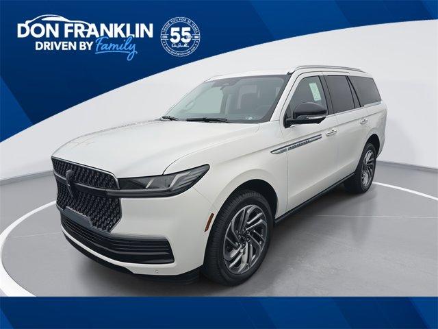 new 2025 Lincoln Navigator car, priced at $94,999