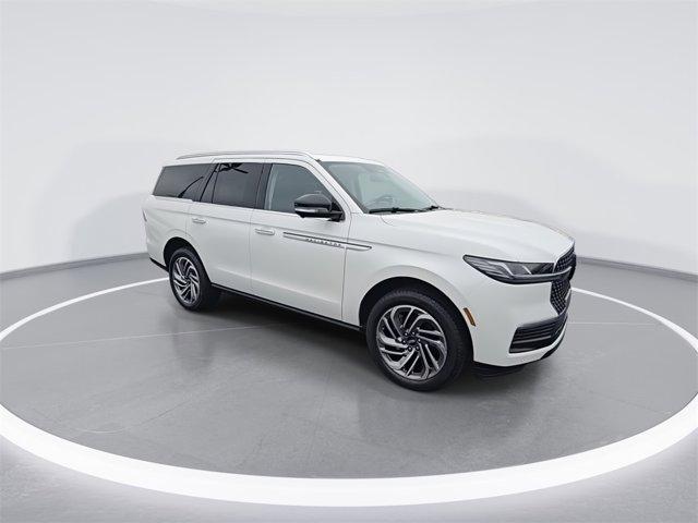 new 2025 Lincoln Navigator car, priced at $94,999