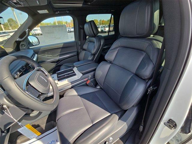 new 2025 Lincoln Navigator L car, priced at $100,999