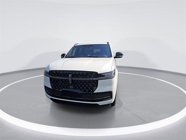 new 2025 Lincoln Navigator L car, priced at $100,999