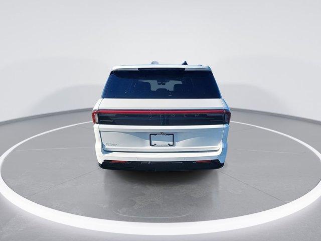 new 2025 Lincoln Navigator car, priced at $91,099