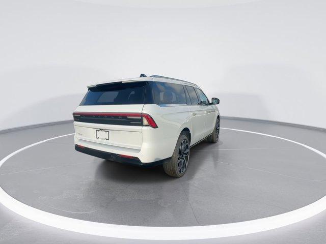new 2026 Lincoln Navigator L car, priced at $107,520