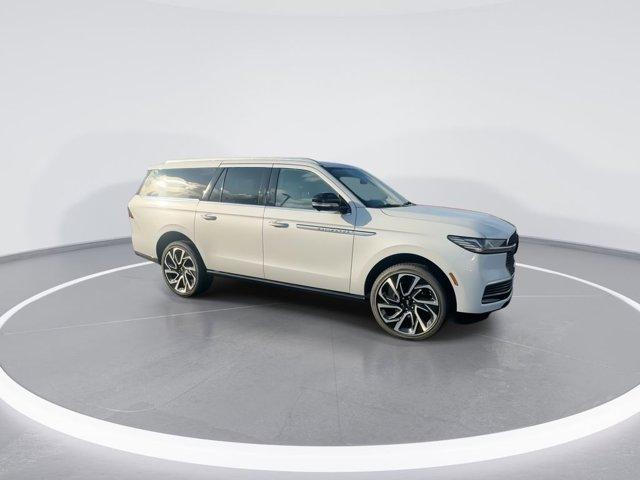 new 2026 Lincoln Navigator L car, priced at $107,520
