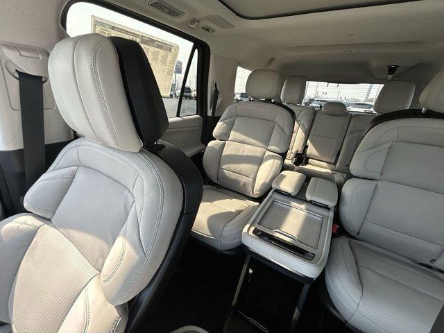 new 2026 Lincoln Navigator L car, priced at $105,440
