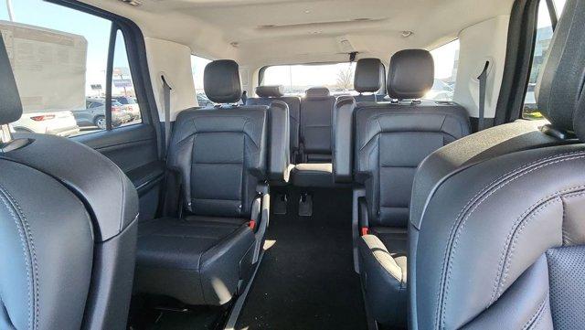 new 2025 Lincoln Navigator car, priced at $91,499