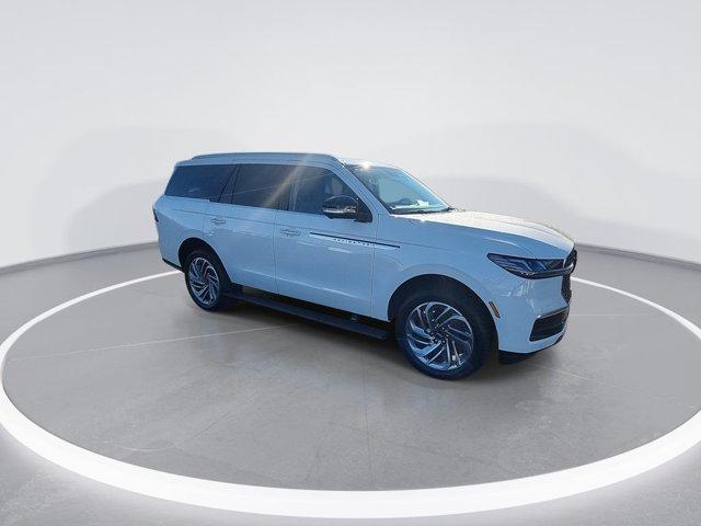 new 2025 Lincoln Navigator car, priced at $86,797